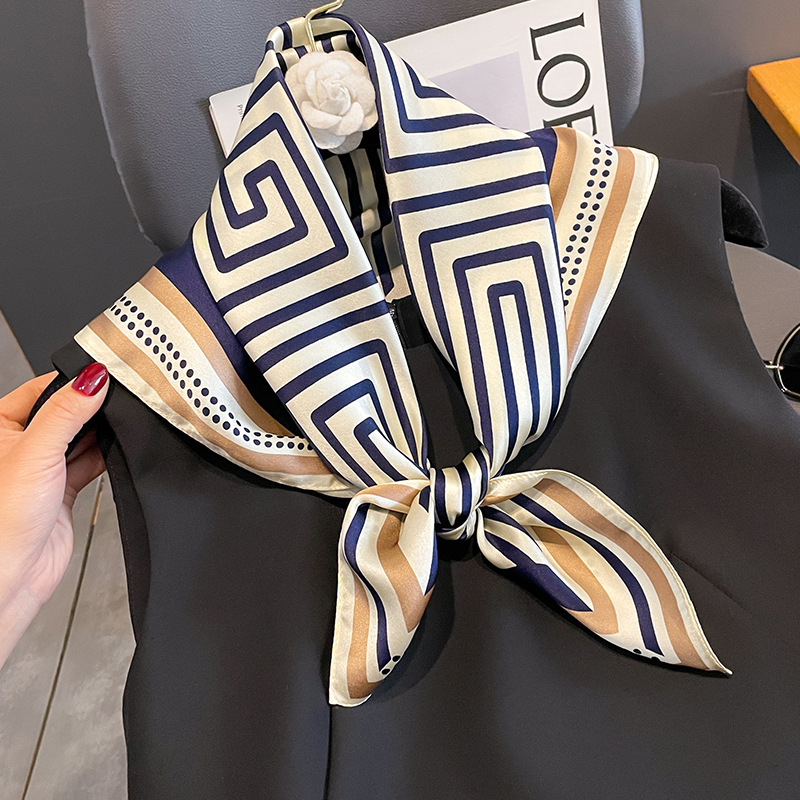 럭셔리 브랜드 Neckerchief 봄 광장 100%  - Face Scarf Mask 리뷰 및 가격